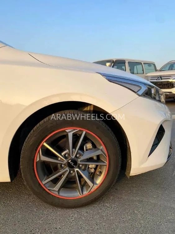 Kia Cerato 2022 for Sale in Dubai Image-6
