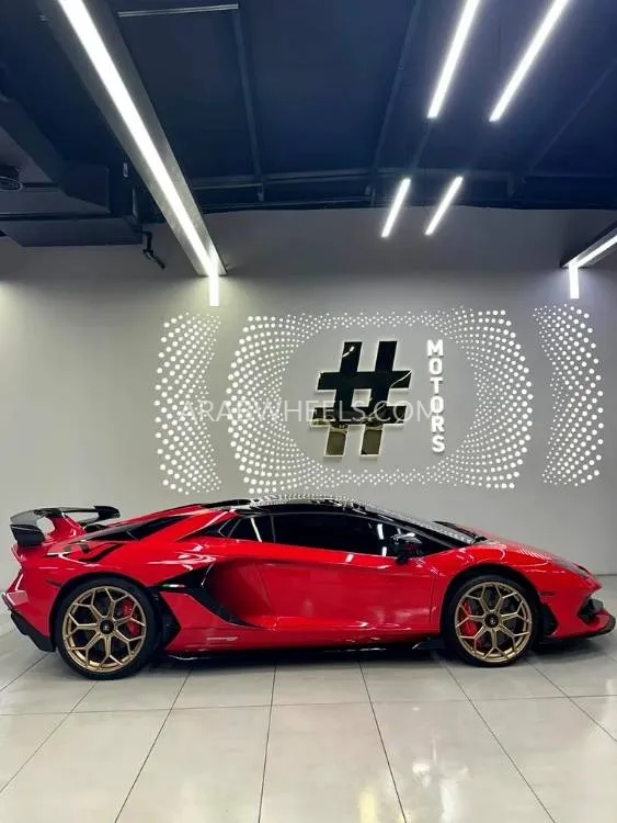 Lamborghini Aventador 2021 for Sale in Dubai Image-2