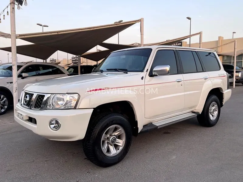 Nissan Patrol 2016 for Sale in Sharjah Image-12