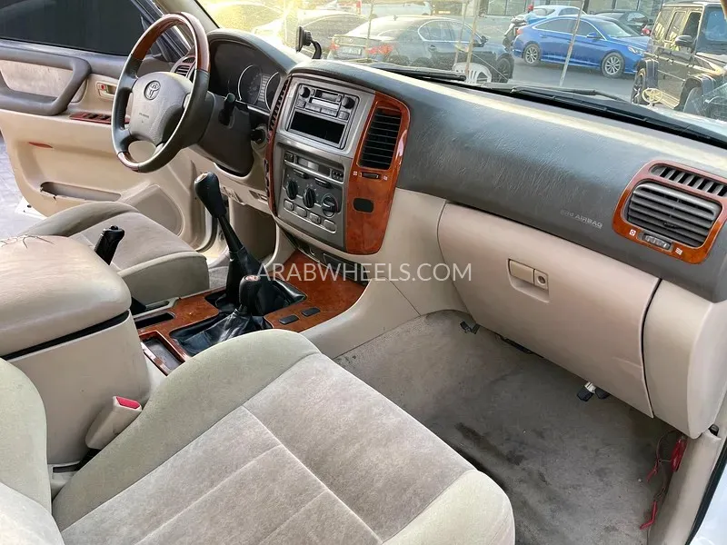 Toyota Land Cruiser 2006 for Sale in Sharjah Image-7