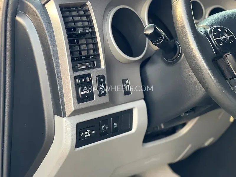 Toyota Tundra 2011 for Sale in Sharjah Image-10