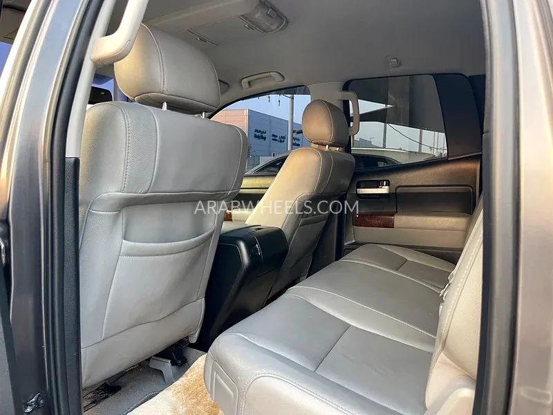 Toyota Tundra 2011 for Sale in Sharjah Image-14