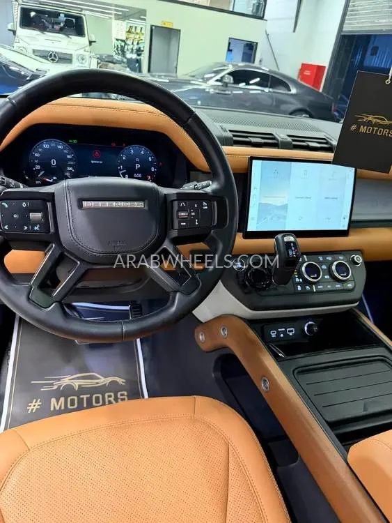 Land Rover Defender 2023 for Sale in Dubai Image-3