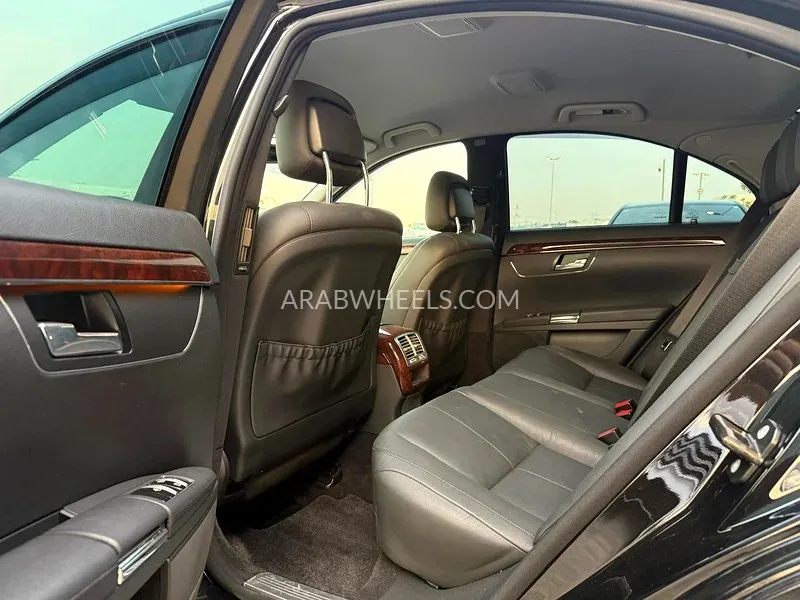 Mercedes Benz CLS Class 2009 for Sale in Dubai Image-11