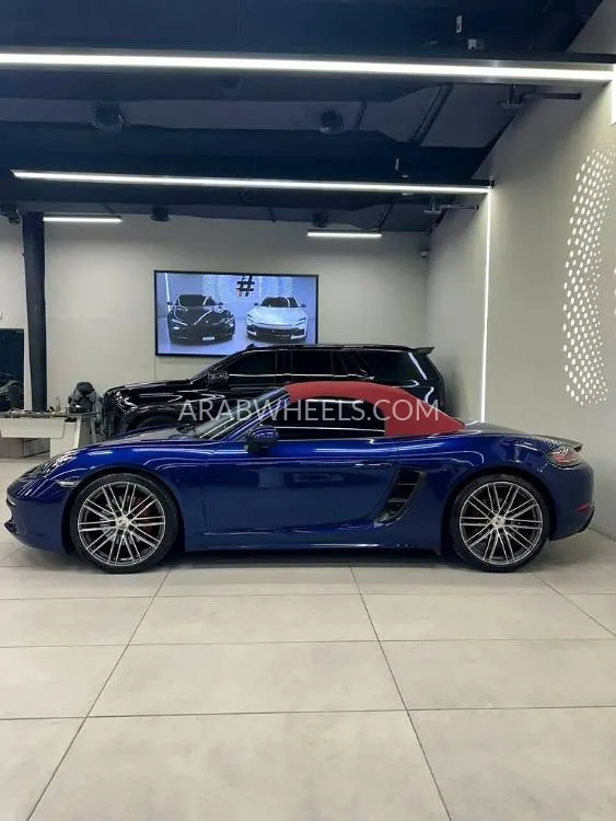 Porsche Boxster 2023 for Sale in Dubai Image-10