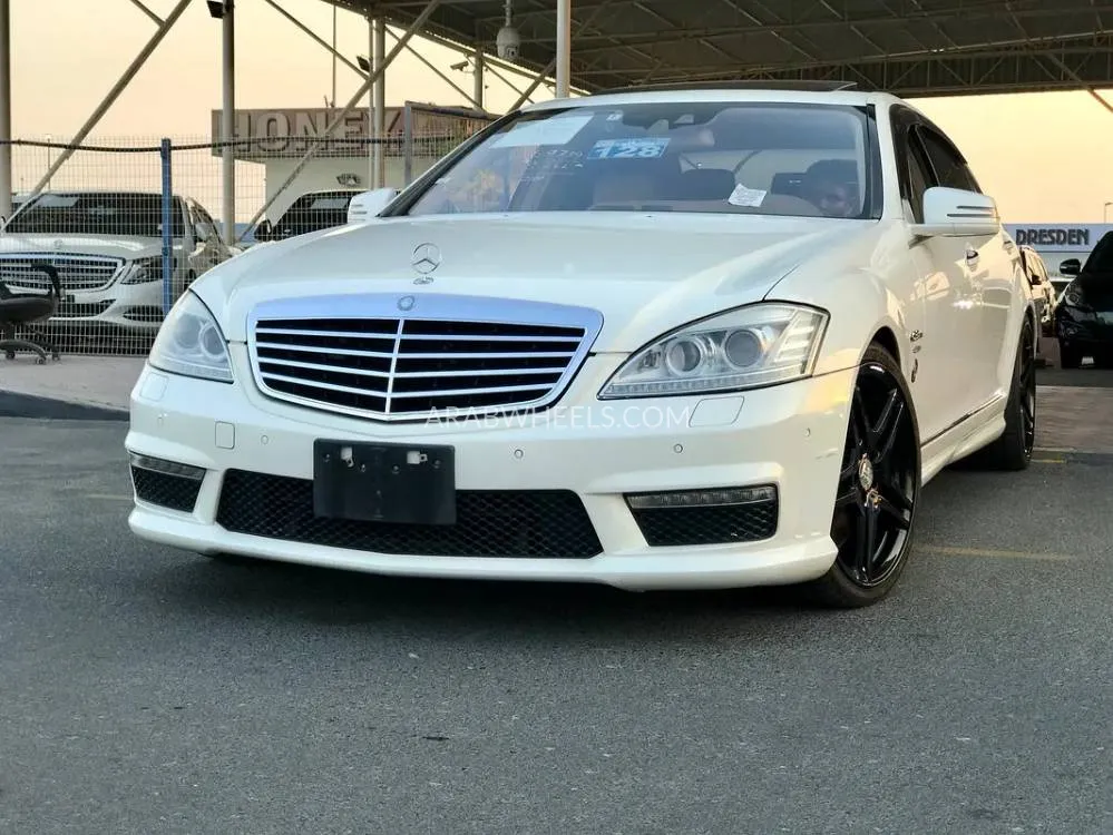 Mercedes Benz CLS Class 2010 for Sale in Dubai Image-3