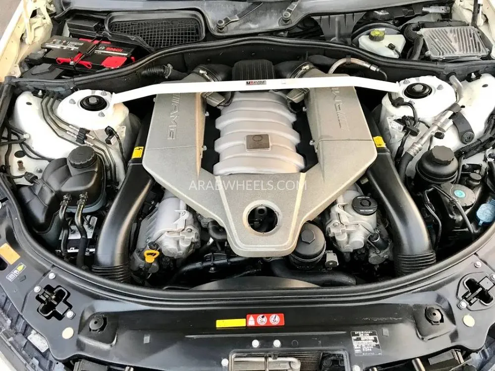 Mercedes Benz CLS Class 2010 for Sale in Dubai Image-10