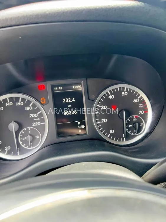 مرسيدس بنز فيتو 2018 for Sale in الشارقة Image-6