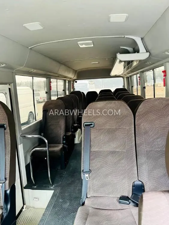 Toyota Coaster 2020 for Sale in Sharjah Image-5