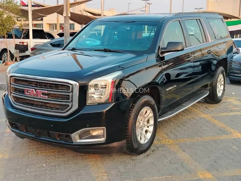 GMC Yukon XL 2018 for Sale in Dubai Image-5