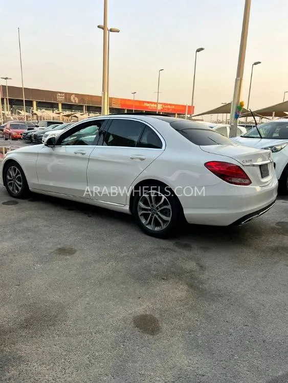 مرسيدس بنز كلاس C 2018 for Sale in الشارقة Image-3