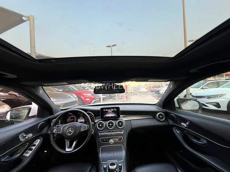 مرسيدس بنز كلاس C 2018 for Sale in الشارقة Image-6
