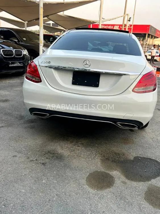 مرسيدس بنز كلاس C 2018 for Sale in الشارقة Image-11