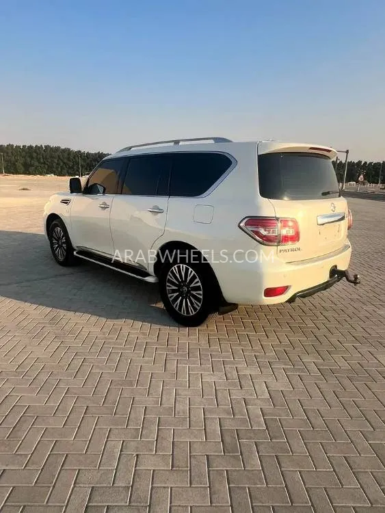Nissan Patrol 2016 for Sale in Sharjah Image-12