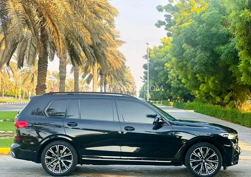 BMW X7 2020 for Sale in Sharjah Image-12