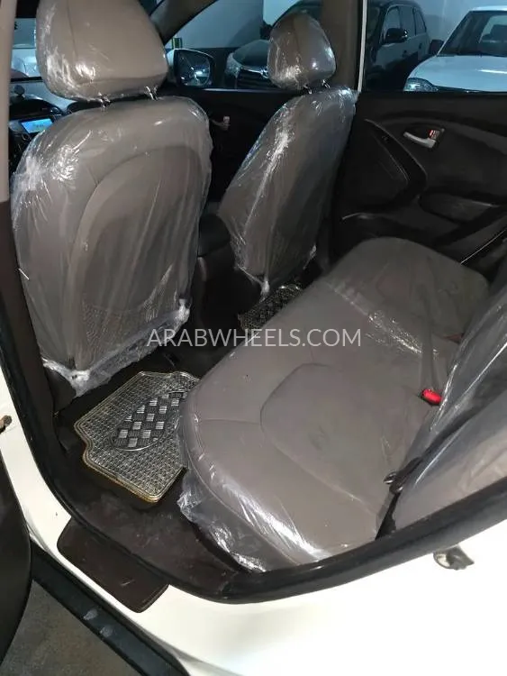 Hyundai Tucson 2012 for Sale in Sharjah Image-7