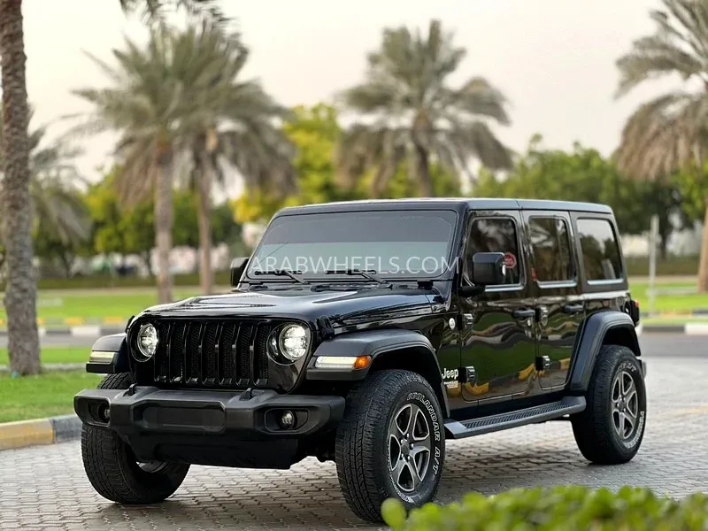 Jeep Wrangler 2018 for Sale in Sharjah Image-9