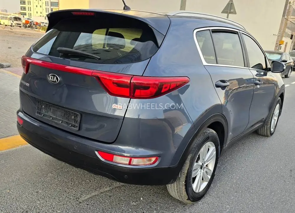 Kia Sportage 2018 for Sale in Sharjah Image-4