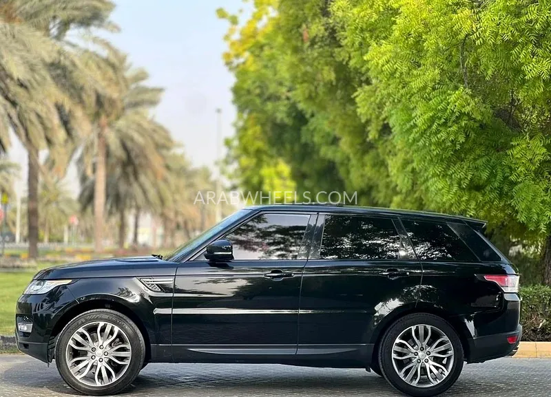 Land Rover Range Rover Sport 2015 for Sale in Sharjah Image-3