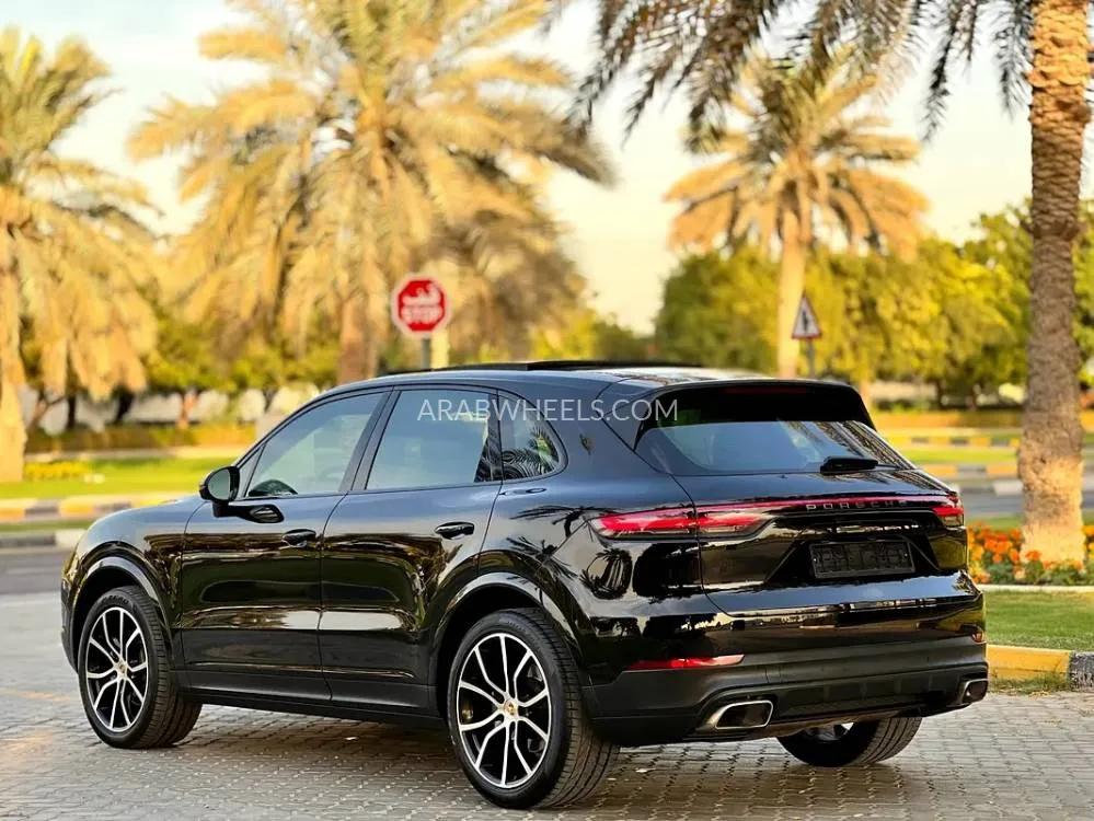 Porsche Cayenne 2019 for Sale in Sharjah Image-7
