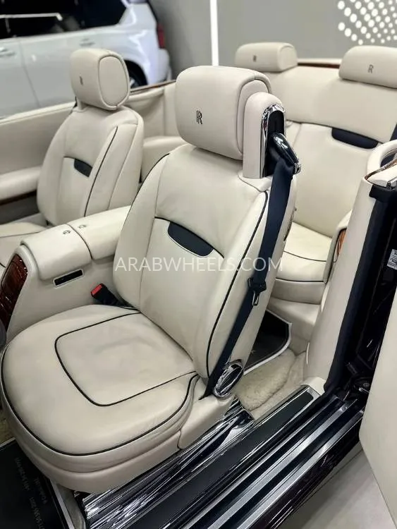 Rolls Royce Phantom 2011 for Sale in Dubai Image-17