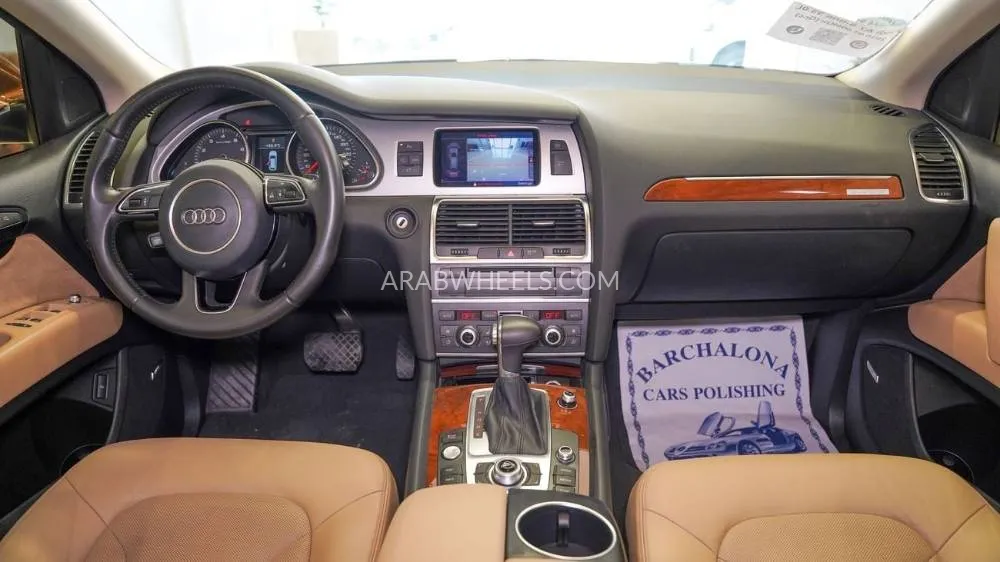 Audi Q7 2015 for Sale in Sharjah Image-9