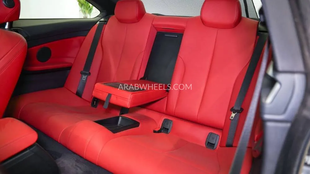 BMW 4 series 2015 for Sale in Sharjah Image-9