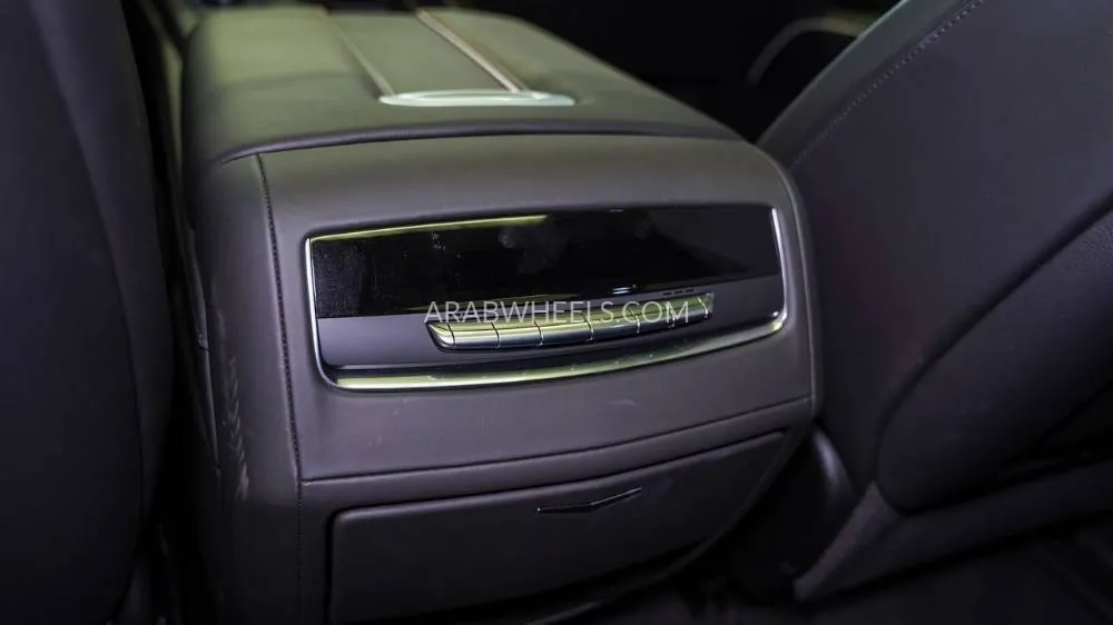 Cadillac Escalade 2024 for Sale in Sharjah Image-12