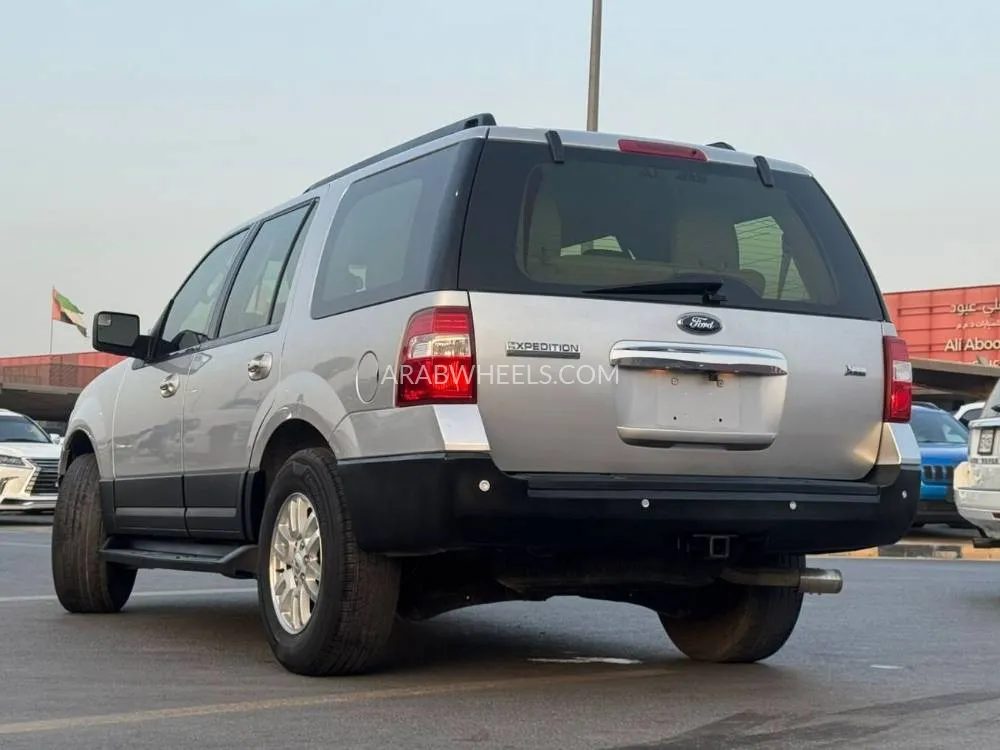 Ford Expedition 2013 for Sale in Sharjah Image-7