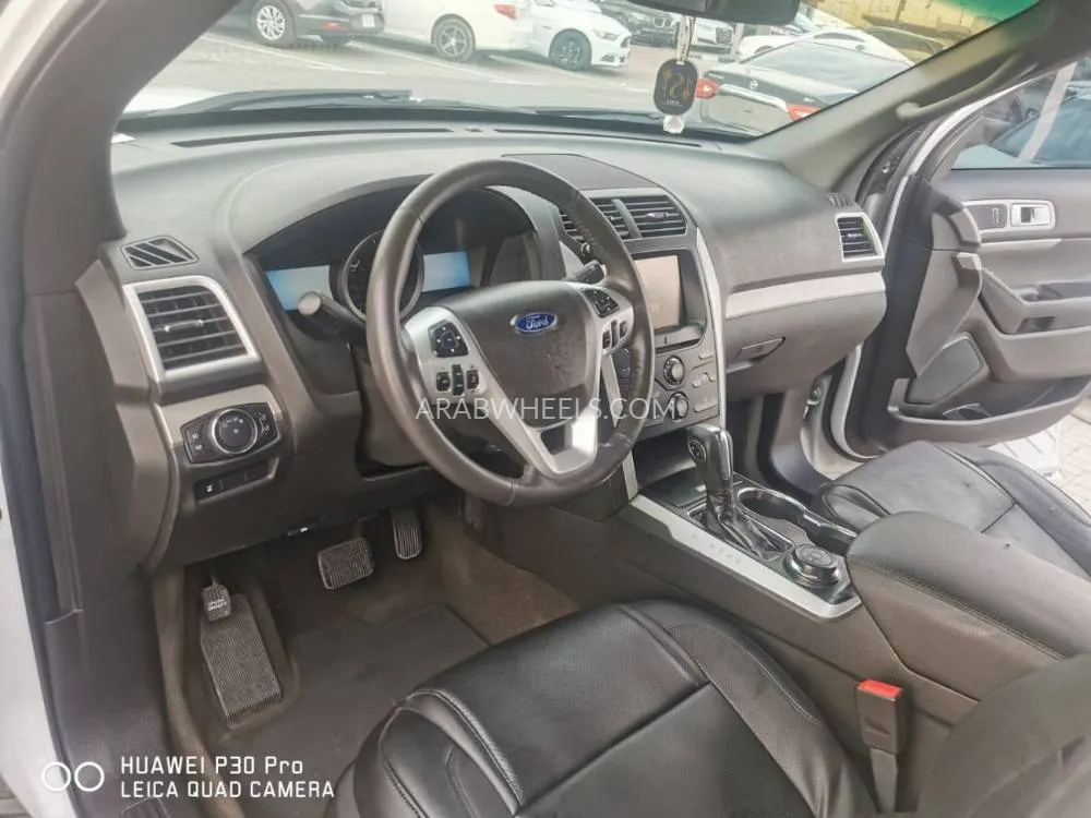 Ford Explorer 2014 for Sale in Sharjah Image-15