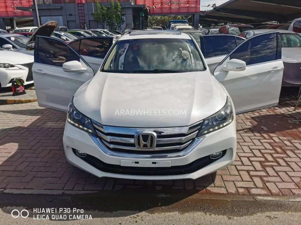 Honda Accord 2016 for Sale in Sharjah Image-14