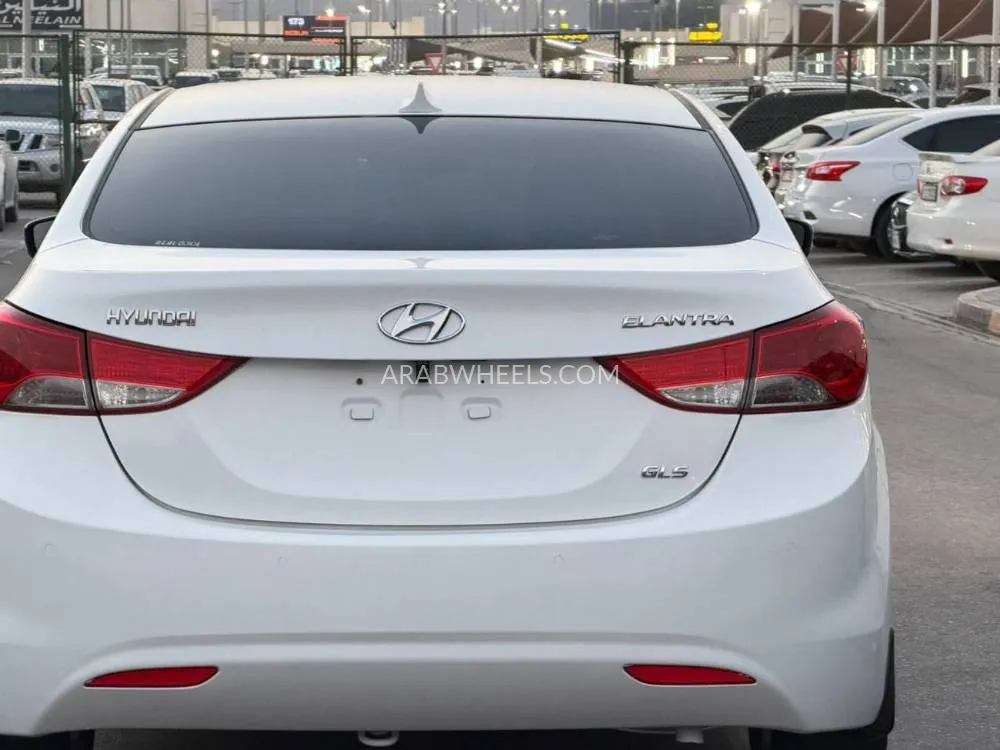 Hyundai Elantra 2012 for Sale in Sharjah Image-6