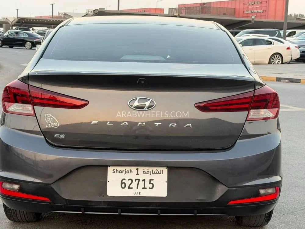 Hyundai Elantra 2020 for Sale in Sharjah Image-12