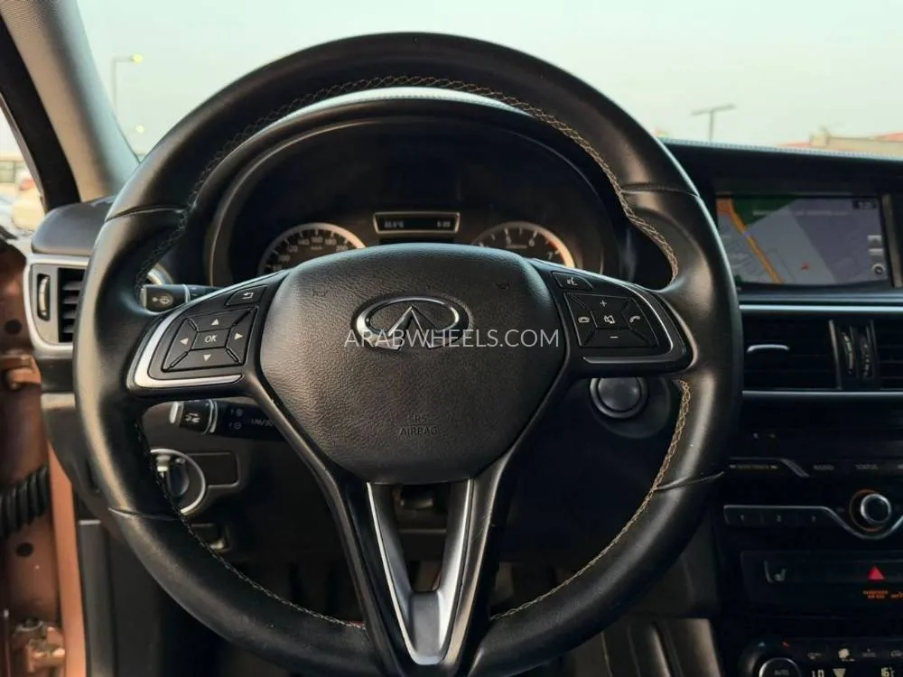 Infiniti Q30 2018 for Sale in Sharjah Image-13