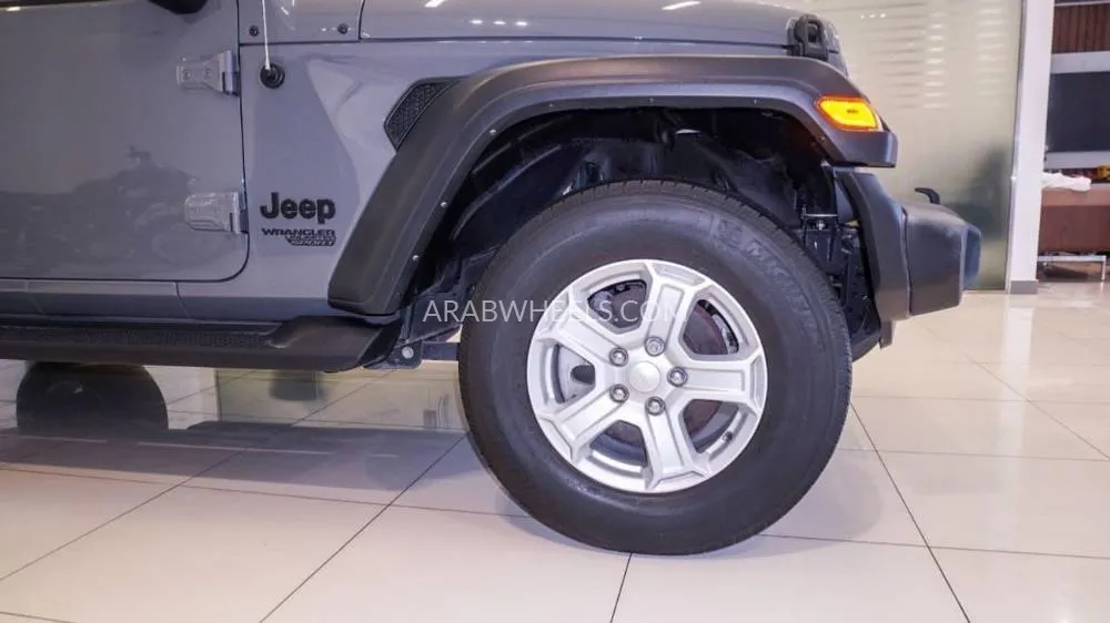 Jeep Wrangler 2021 for Sale in Sharjah Image-10