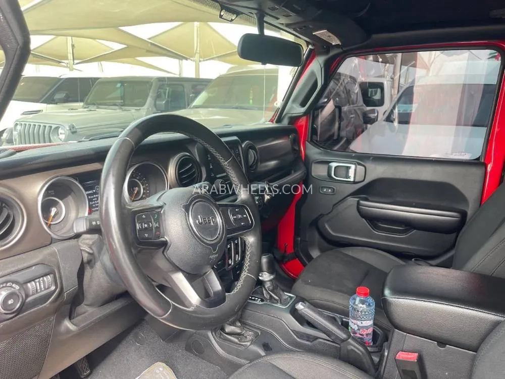 Jeep Wrangler 2018 for Sale in Sharjah Image-5