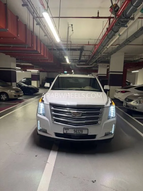 Cadillac Escalade 2019 for Sale in Dubai Image-2