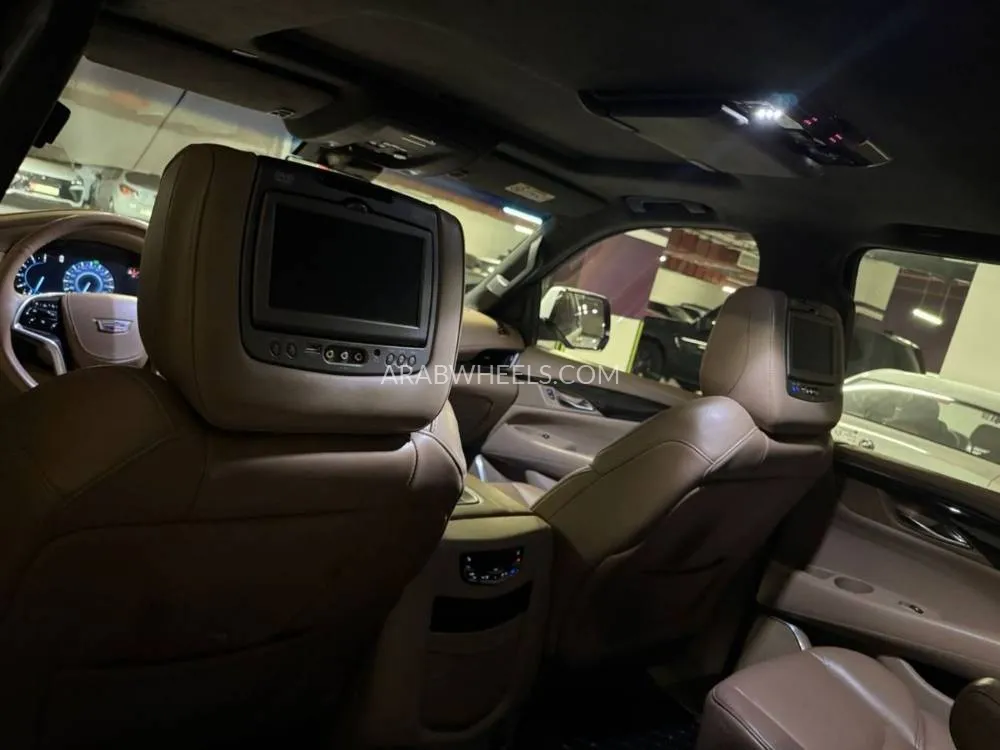 Cadillac Escalade 2019 for Sale in Dubai Image-12