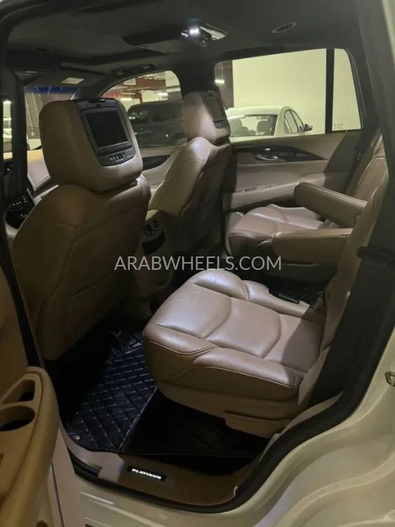 Cadillac Escalade 2019 for Sale in Dubai Image-22