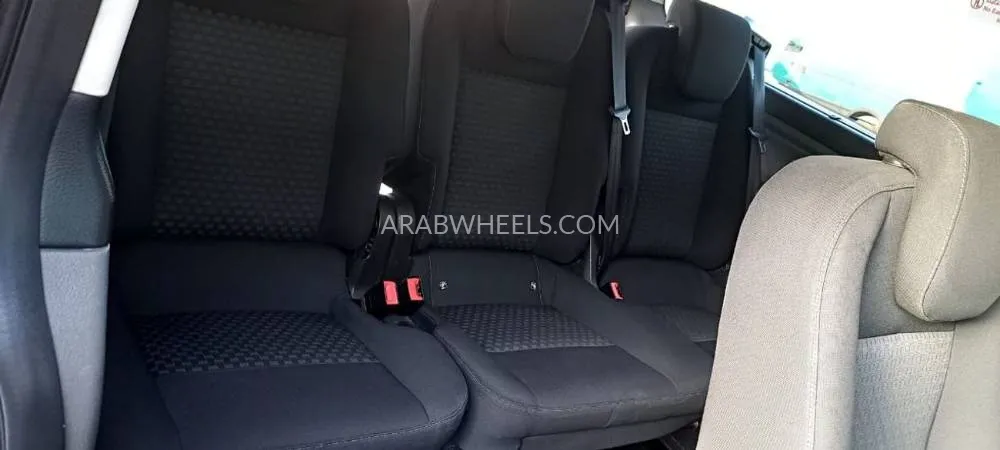 Ford Tourneo 2019 for Sale in Dubai Image-9