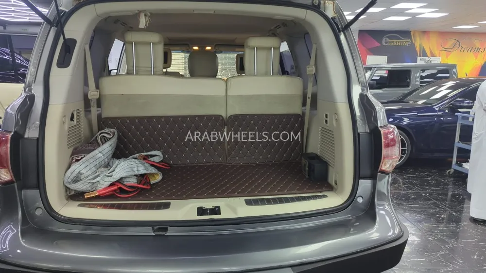 إنفينيتي QX56 2011 for Sale in دبي Image-8