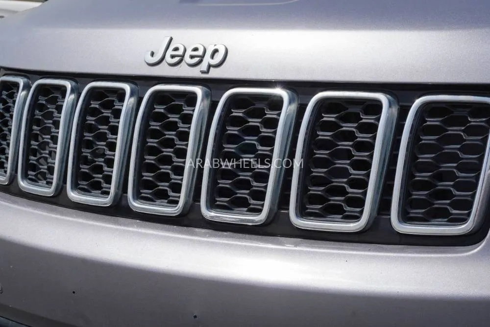 Jeep Cherokee 2022 for Sale in Dubai Image-10