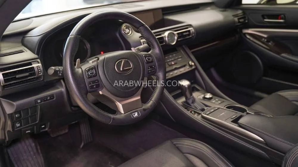 Lexus RC 2021 for Sale in Sharjah Image-18