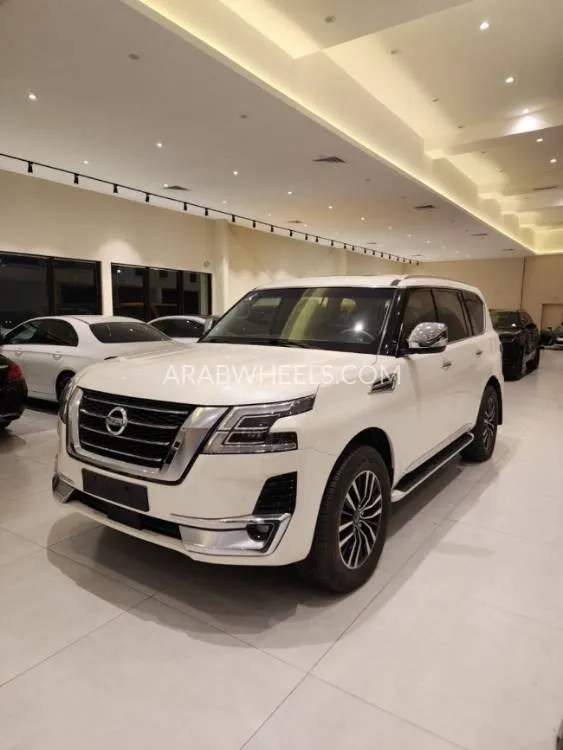 نيسان باترول 2014 for Sale in دبي Image-10