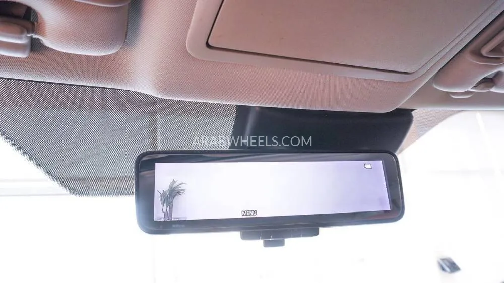 Nissan Patrol 2020 for Sale in Sharjah Image-9