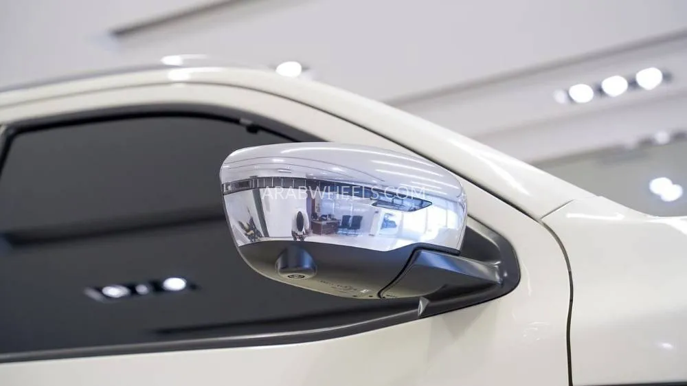 Nissan Xterra 2023 for Sale in Sharjah Image-17