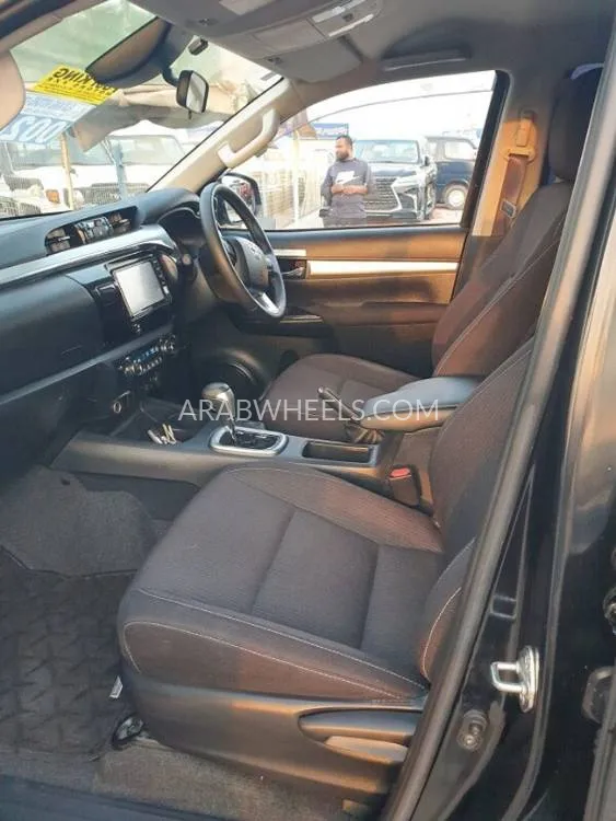 Toyota Hilux 2021 for Sale in Dubai Image-13