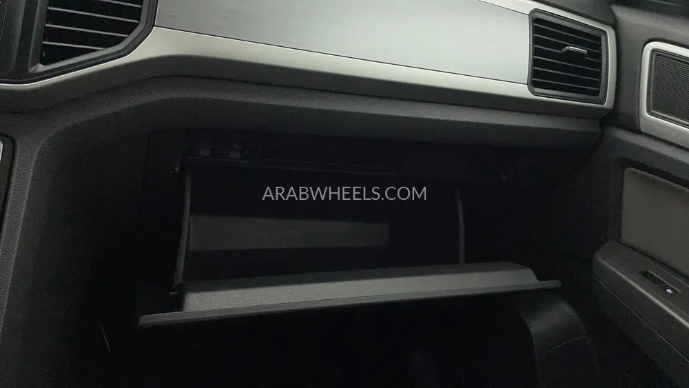 Volkswagen Teramont 2022 for Sale in Dubai Image-29