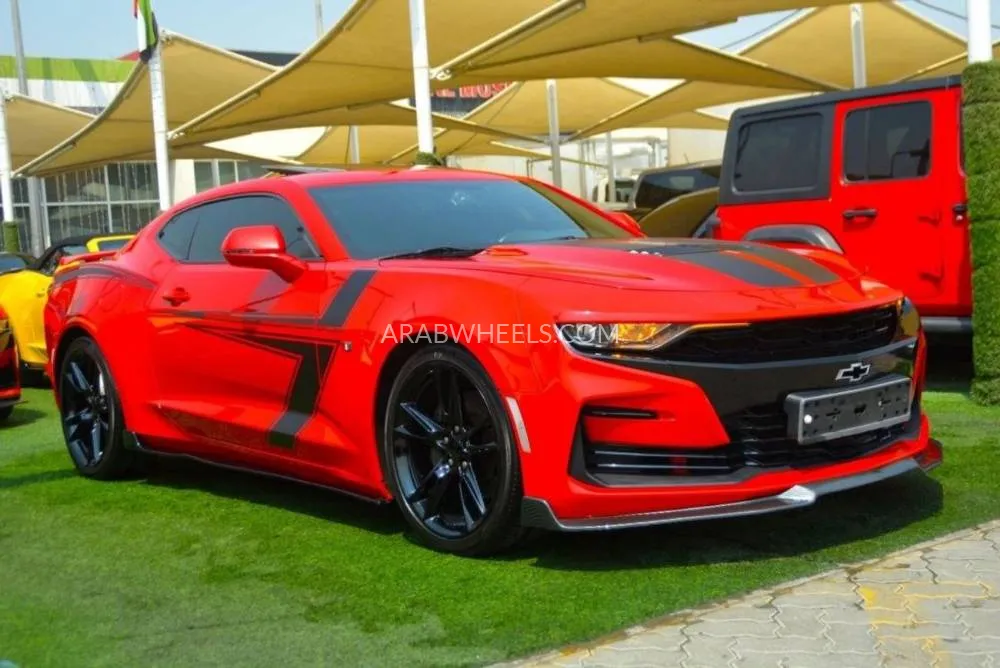 Chevrolet Camaro 2019 for Sale in Sharjah Image-4