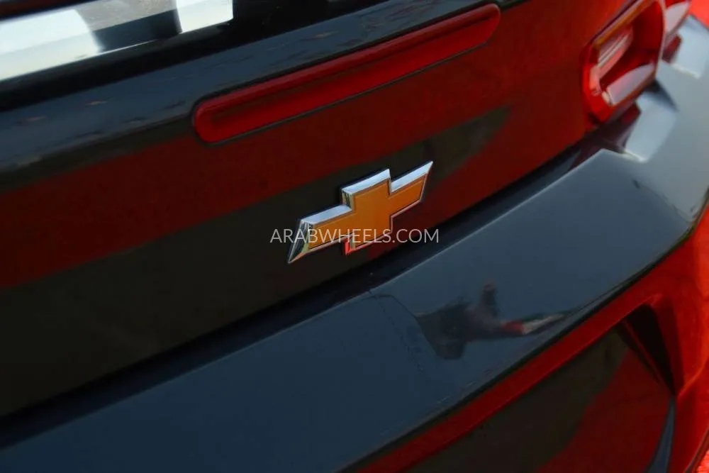 شيفروليه كامارو 2020 for Sale in الشارقة Image-13